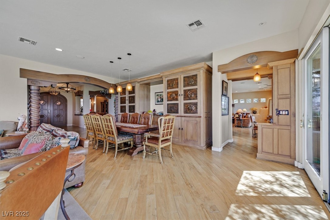 Henderson, Nevada 89052, United States, 3 Bedrooms Bedrooms, ,3 BathroomsBathrooms,Residential,Active,193415