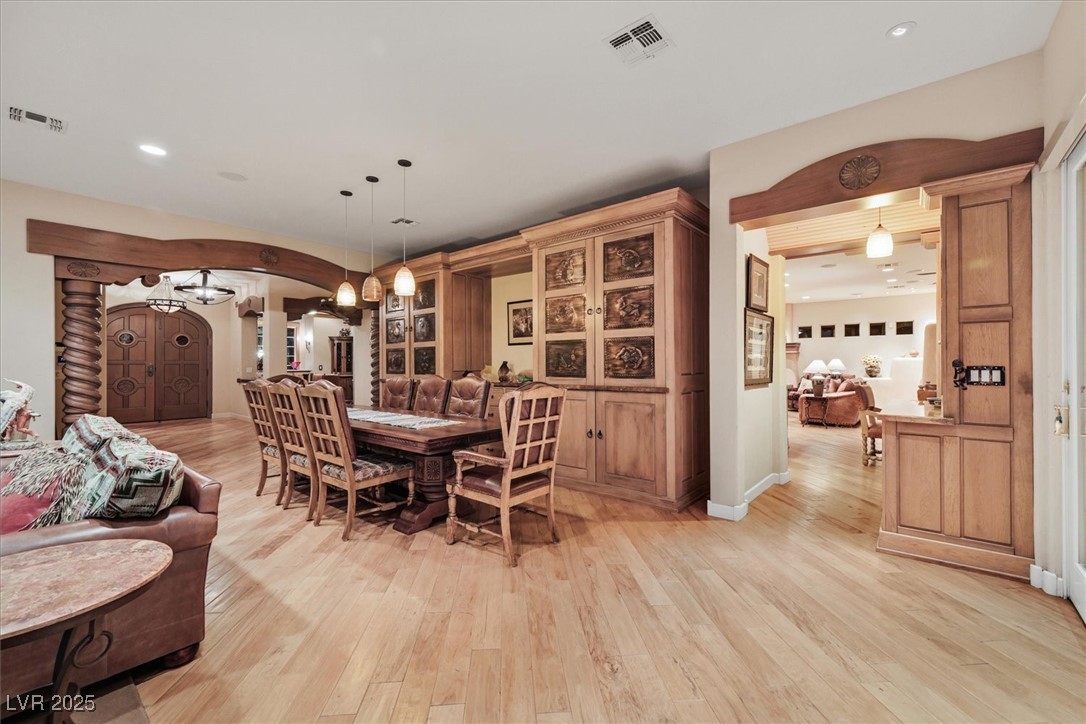 Henderson, Nevada 89052, United States, 3 Bedrooms Bedrooms, ,3 BathroomsBathrooms,Residential,Active,193415