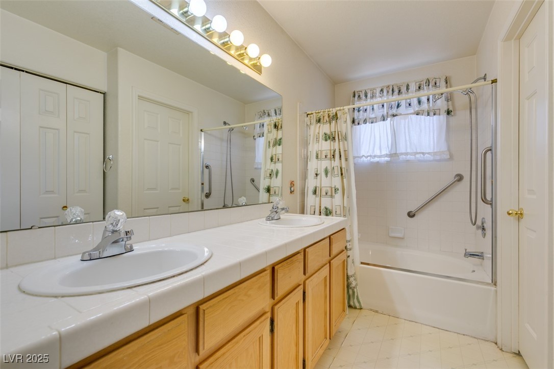 North Las Vegas, Nevada 89032, United States, 3 Bedrooms Bedrooms, ,2 BathroomsBathrooms,Residential,Active,192008