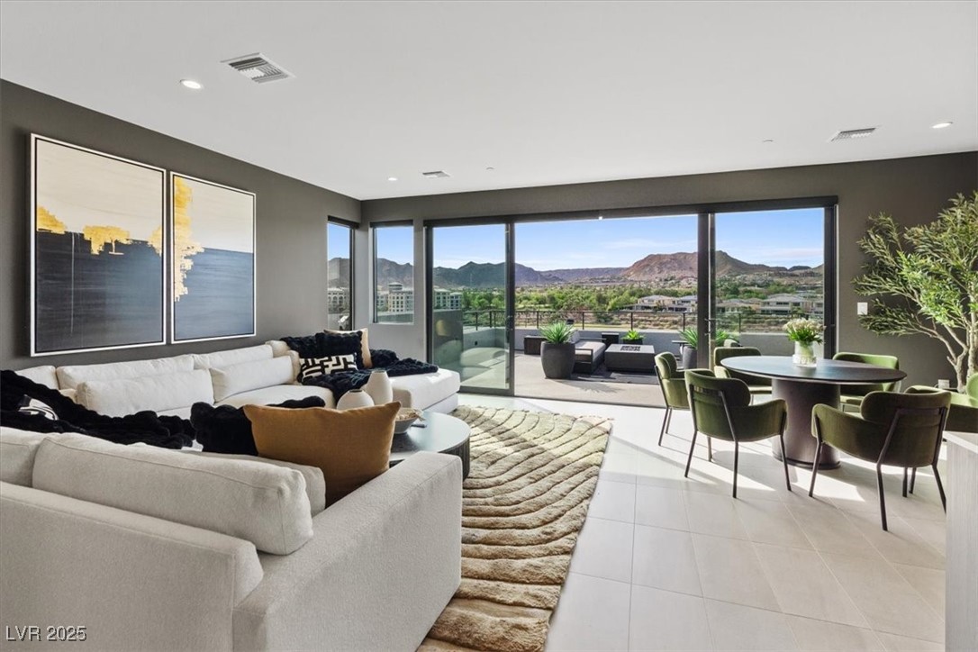 40 Heron Harbour Drive