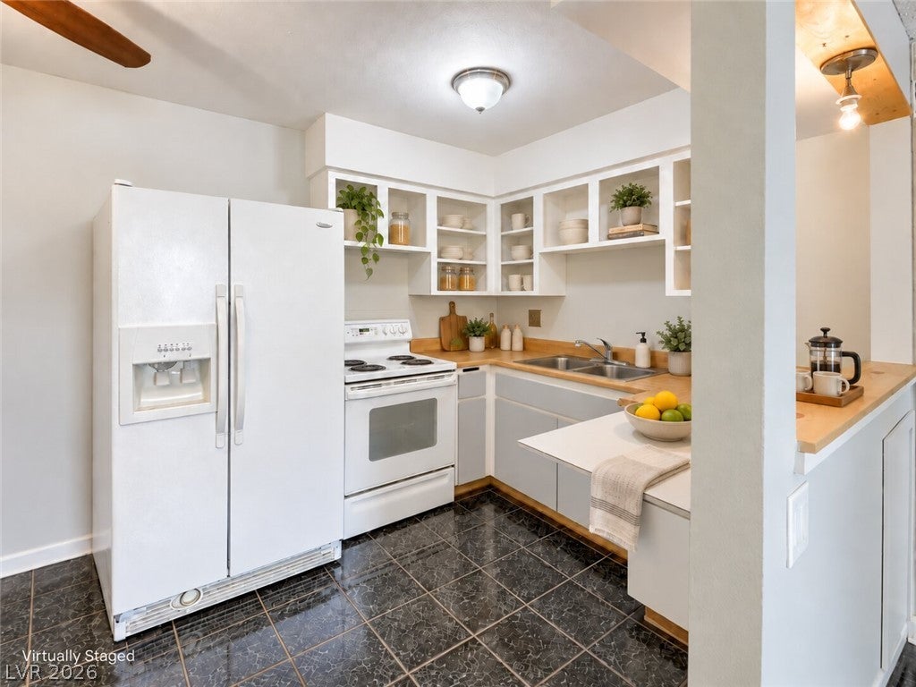 615 S Royal Crest Circle 16
