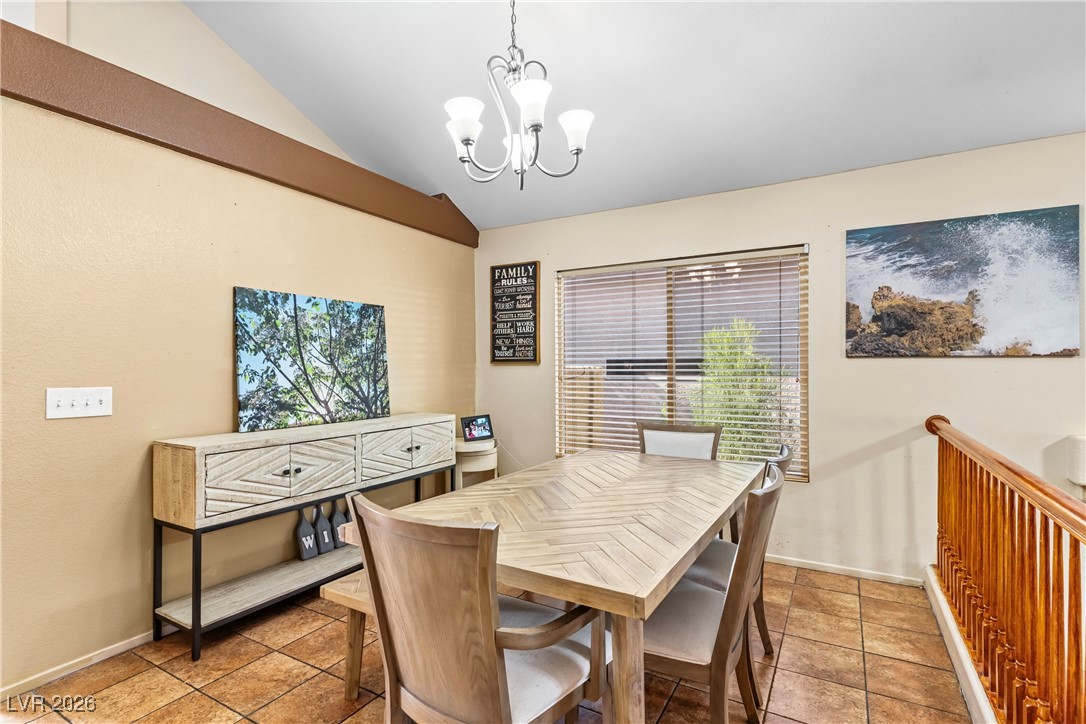 2007 Silver Whisper Avenue