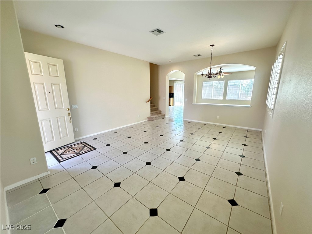 7607 PIONEER RANCH Avenue