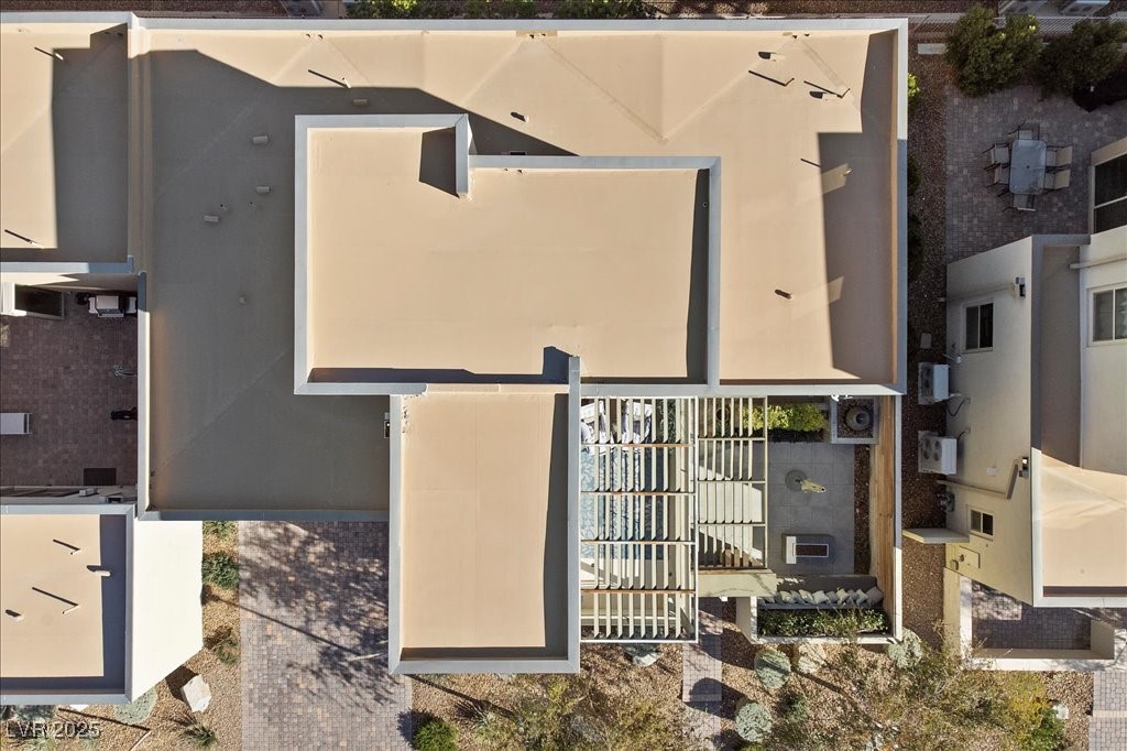 Las Vegas, Nevada 89135, United States, 2 Bedrooms Bedrooms, ,3 BathroomsBathrooms,Residential,Active,252916