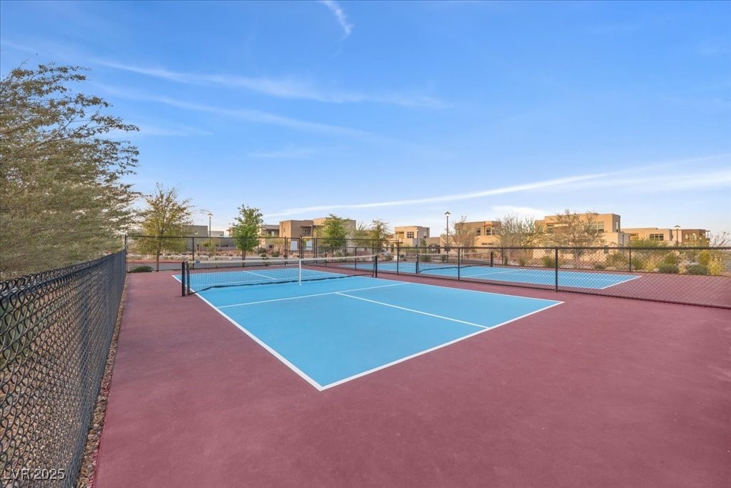 Las Vegas, Nevada 89135, United States, 2 Bedrooms Bedrooms, ,3 BathroomsBathrooms,Residential,Active,252916