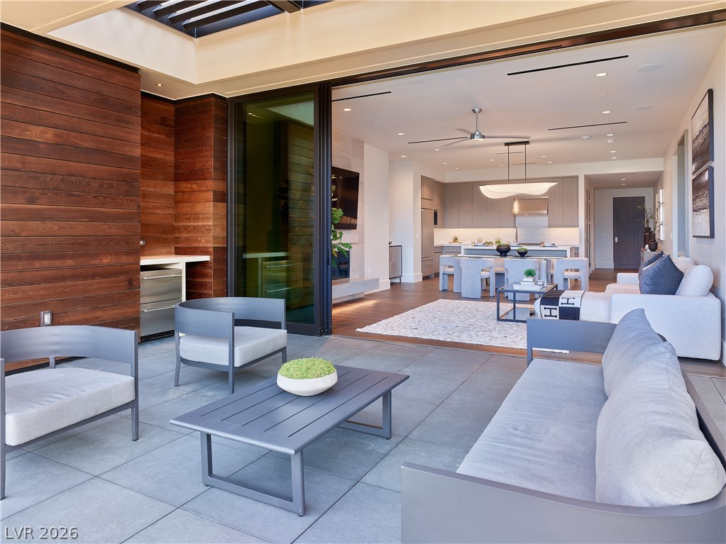 11660 Summit Club Drive 205