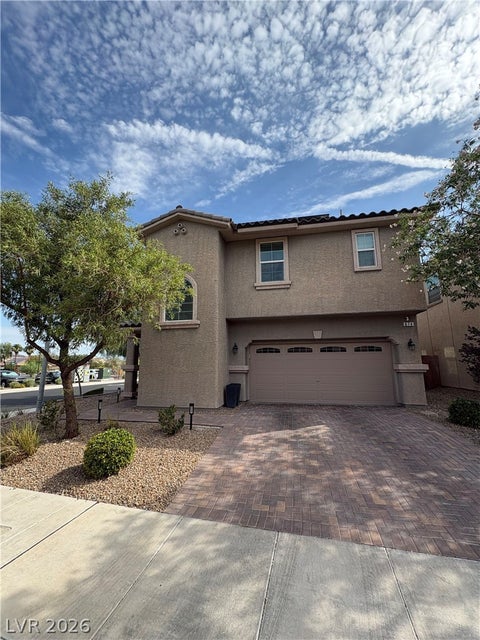 Homes For Sale - 674 Tremaine Court<br/> Henderson, NV 89052