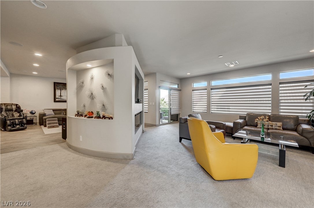 9738 Golden Thread Court