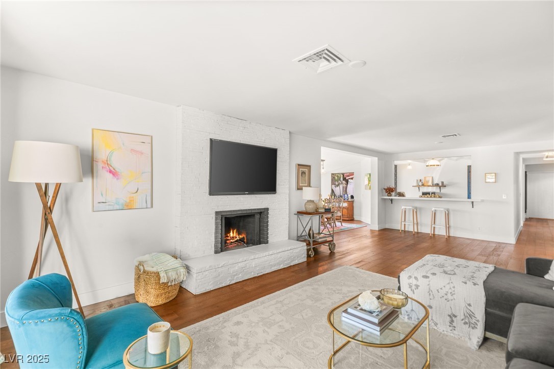Properties 4 2101 CALLE DE ESPANA