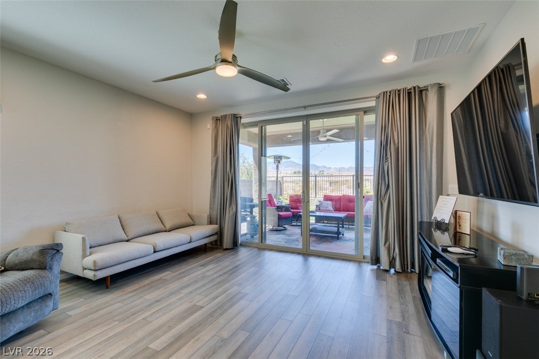 8977 Sweet Chestnut Lane