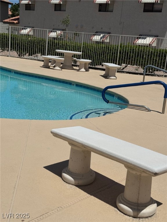 Las Vegas, Nevada 89117, United States, 2 Bedrooms Bedrooms, ,2 BathroomsBathrooms,Residential,Active,122172