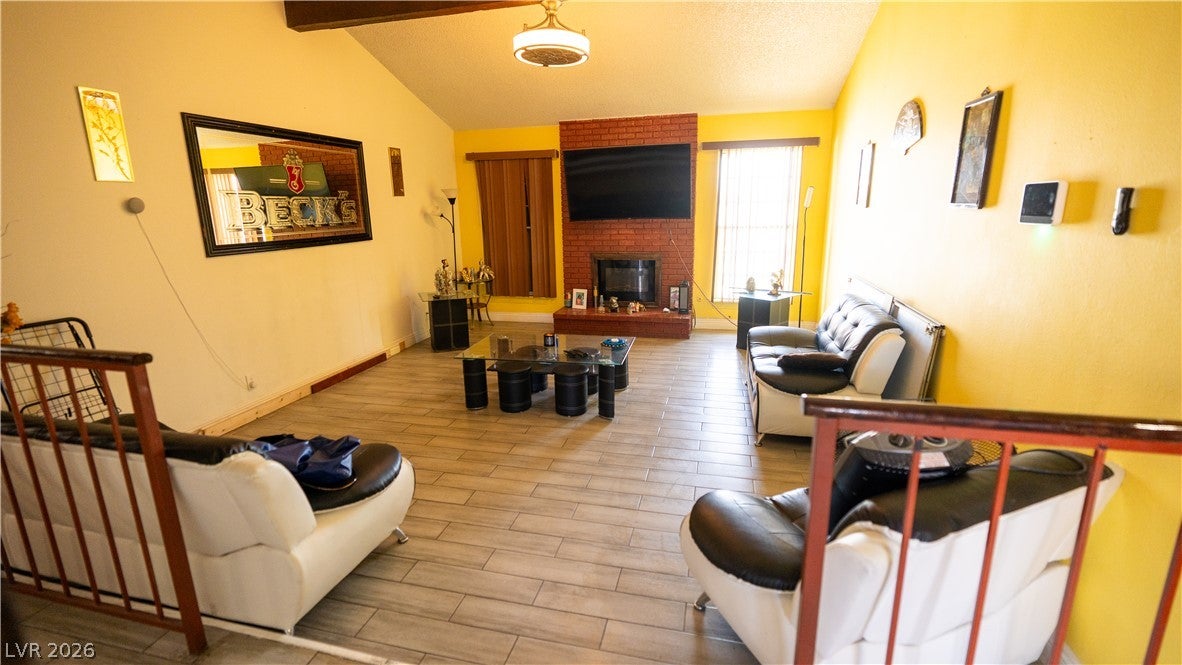 3760 La Junta Drive