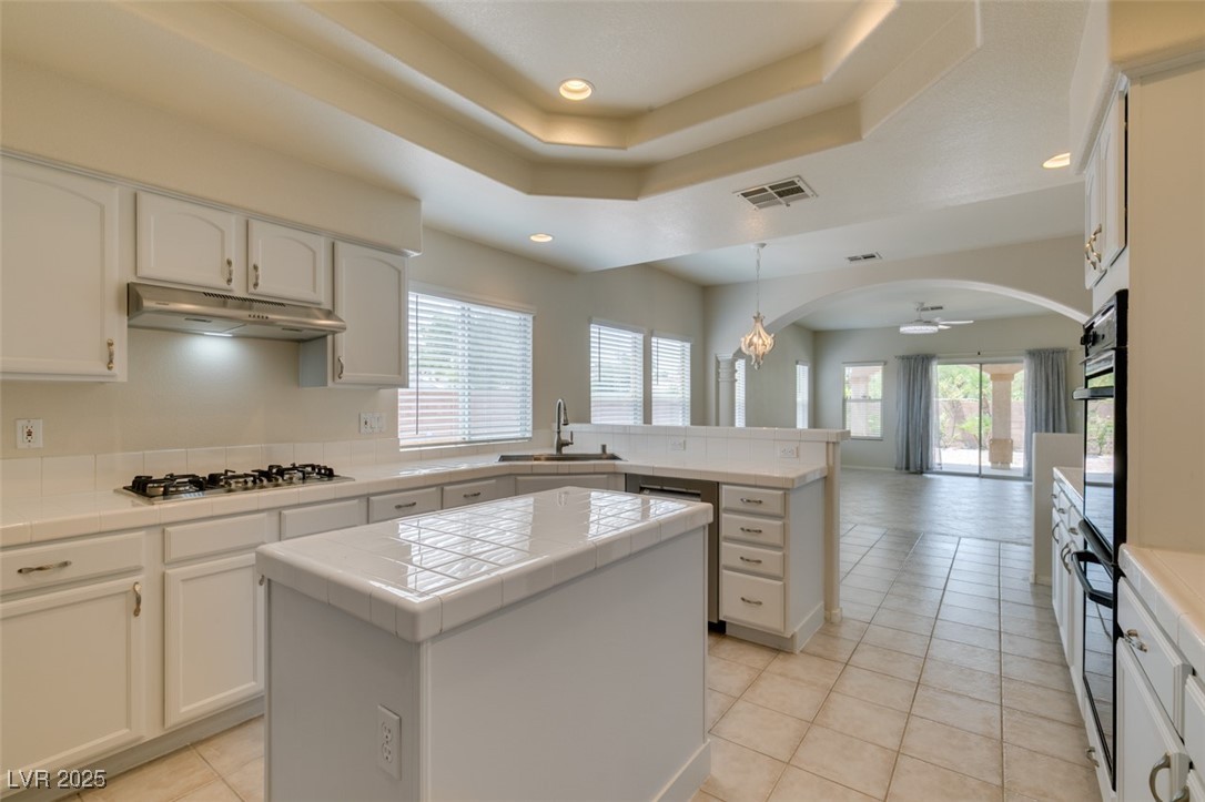 Henderson, Nevada 89074, United States, 4 Bedrooms Bedrooms, ,4 BathroomsBathrooms,Residential,Active,251574