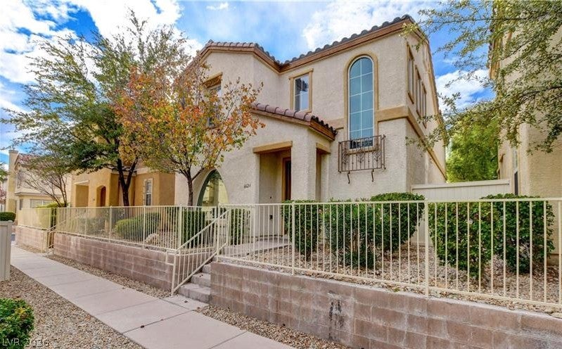 6624 Biltmore Garden Street
