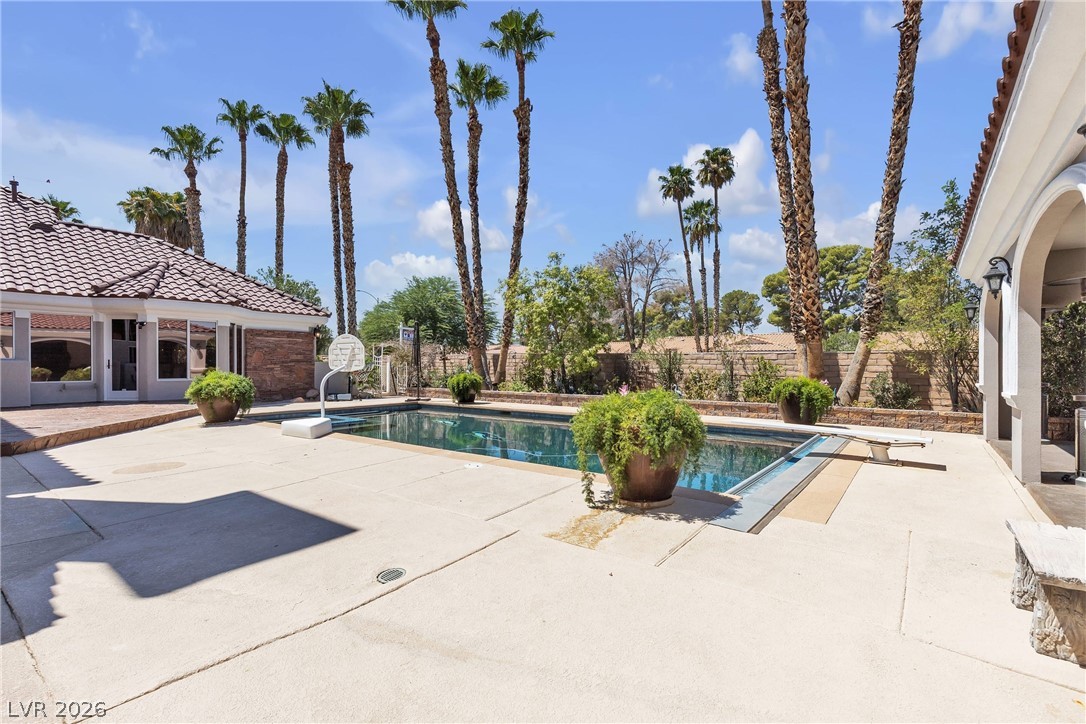 Las Vegas, Nevada, 89146, United States, 5 Bedrooms Bedrooms, ,7 BathroomsBathrooms,Residential,Active,2032390