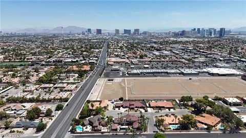 Tiny photo for 3341 Camino Gardens Way, Las Vegas, NV 89146 (MLS # 2769491)
