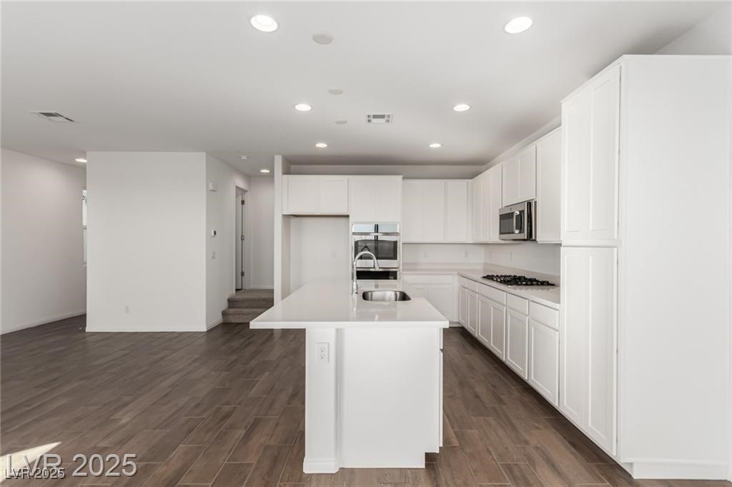 10328 Apefly Street, Las Vegas, Nevada image 17