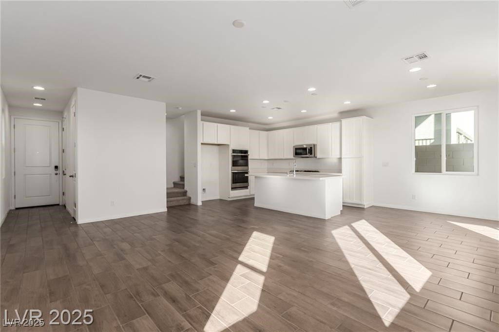 10328 Apefly Street, Las Vegas, Nevada image 9