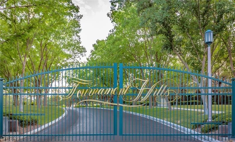 1008 Trophy Hills Drive