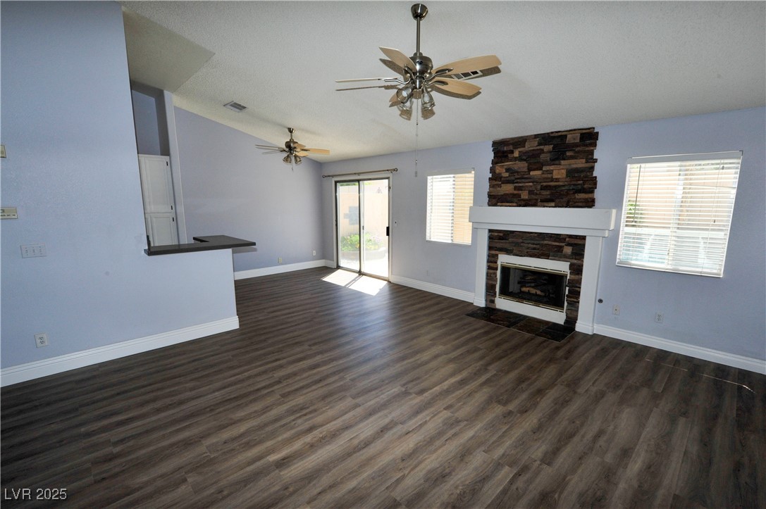 5521 Desert Valley Drive