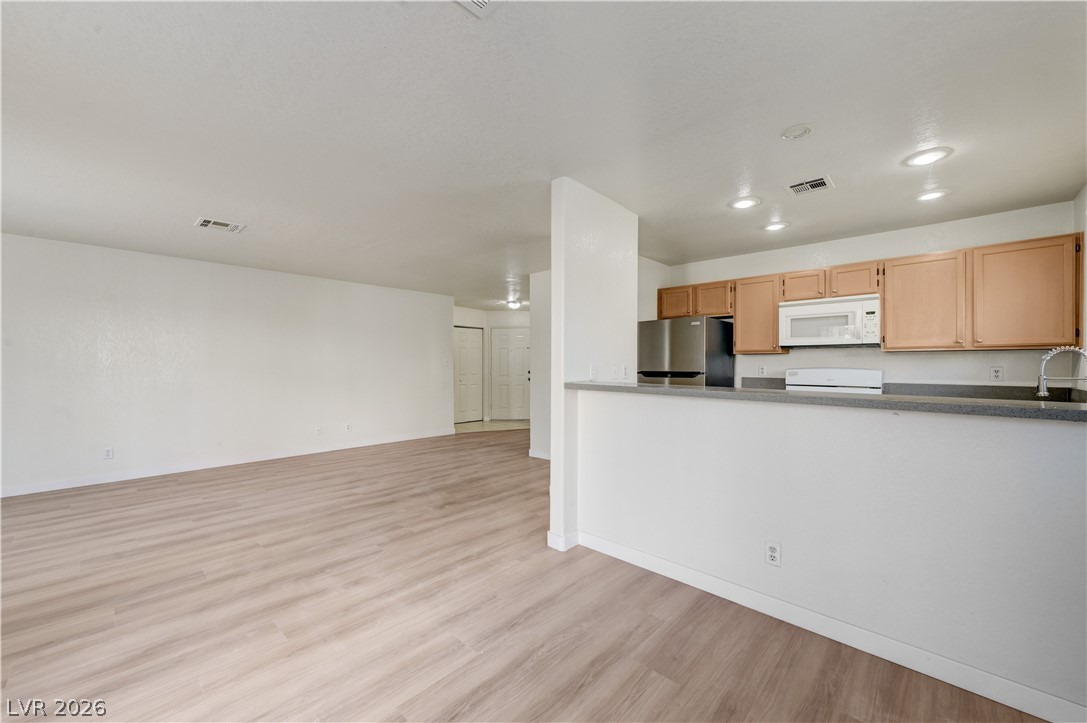 5018 S Rainbow Boulevard 104