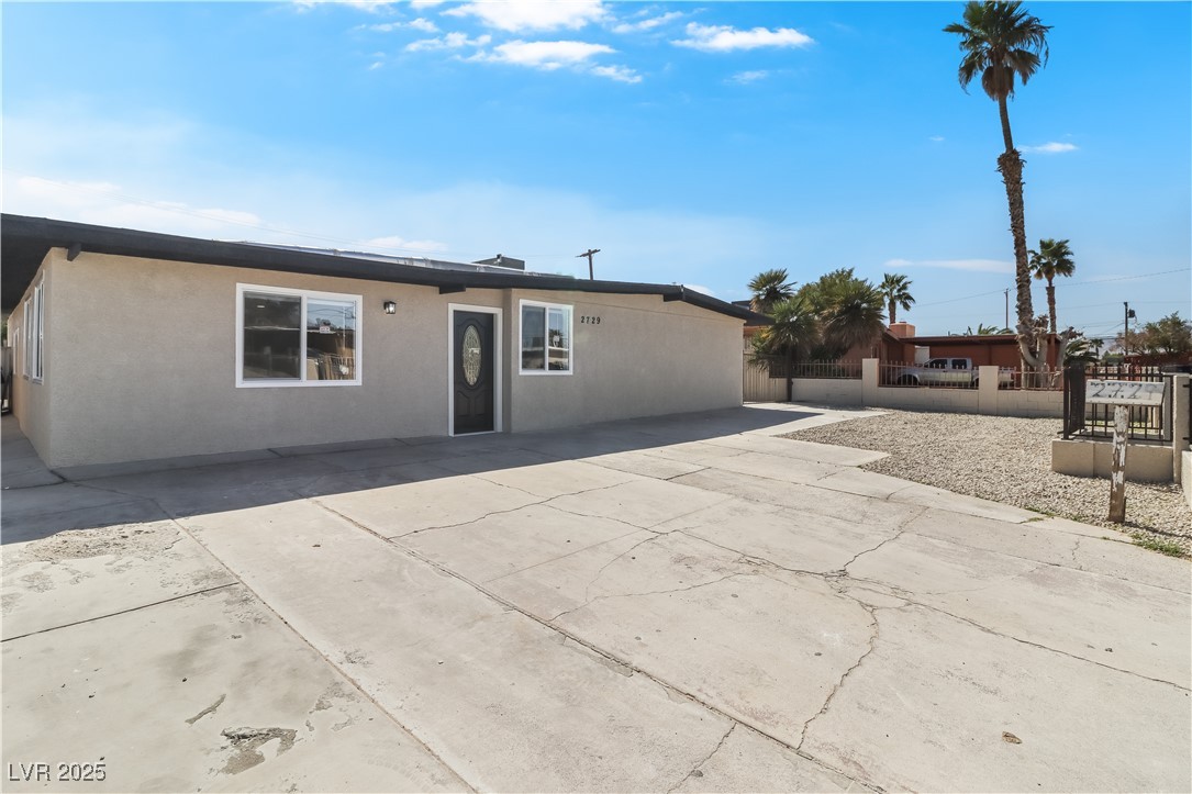 2729 Flower Avenue