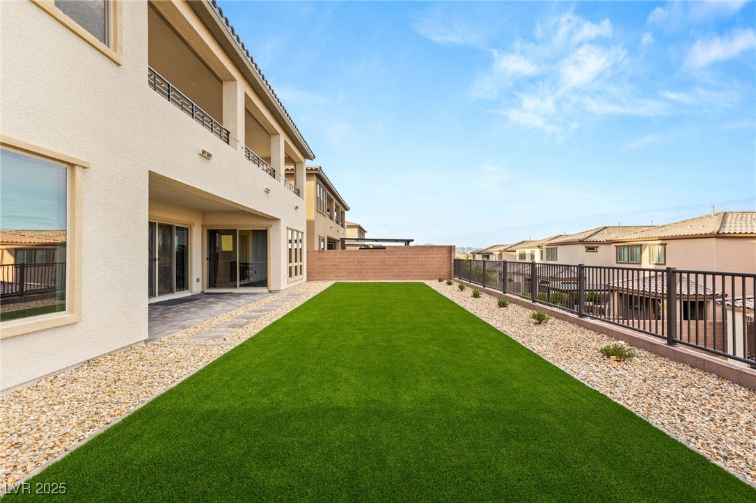 Las Vegas, Nevada 89138, United States, 5 Bedrooms Bedrooms, ,5 BathroomsBathrooms,Residential,Active,247655