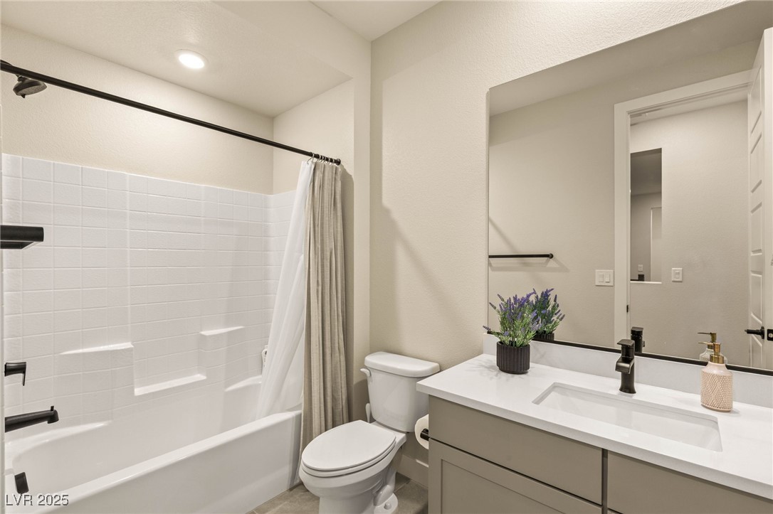 Las Vegas, Nevada 89138, United States, 5 Bedrooms Bedrooms, ,5 BathroomsBathrooms,Residential,Active,247655