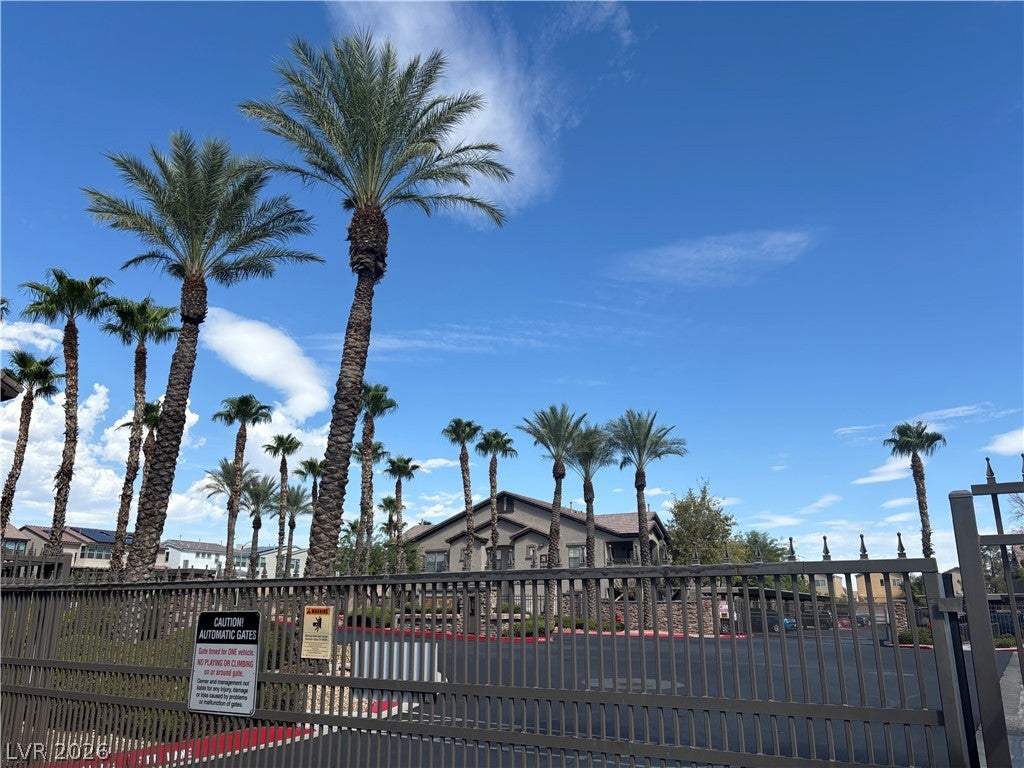 8250 N Grand Canyon Drive 2003