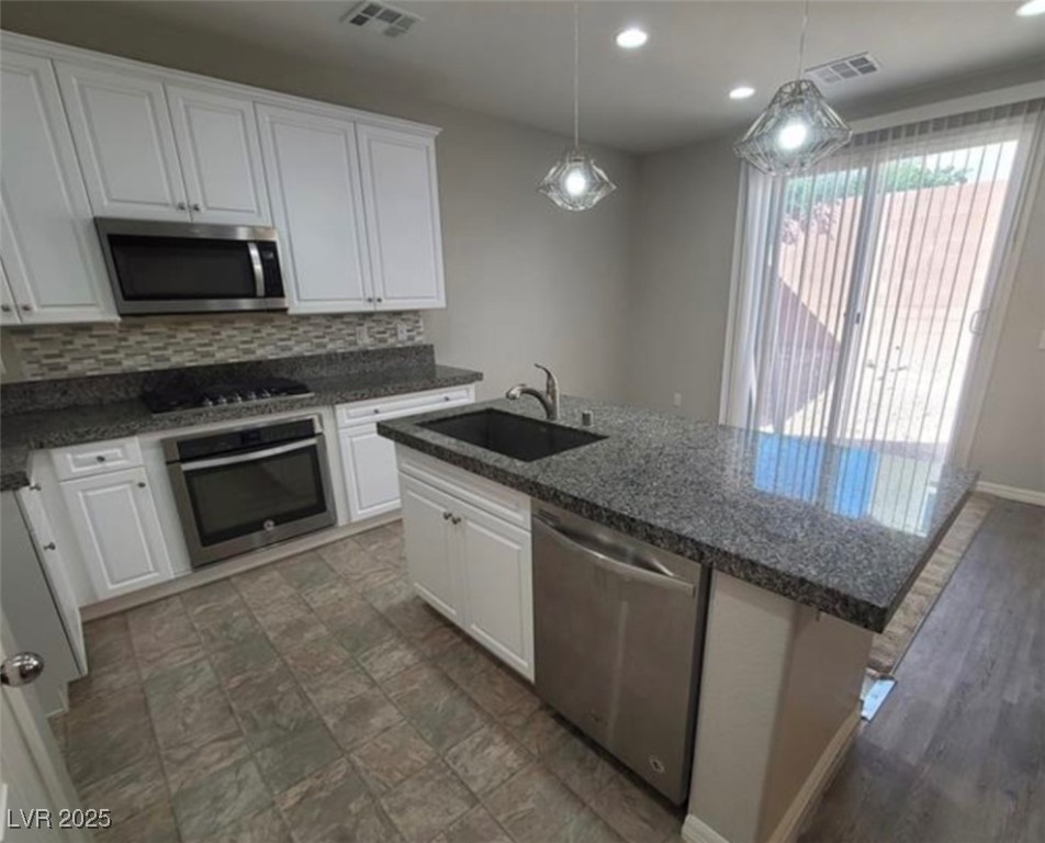 Properties 2 5738 Bear Springs Street