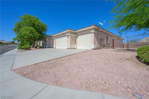 Single Family Residence in Laughlin NV 3728 Cottage Canyon Street 3.jpg