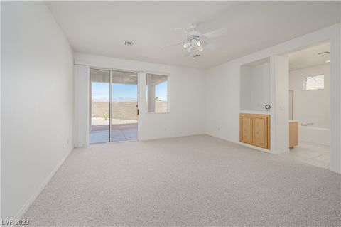 Single Family Residence in Laughlin NV 3728 Cottage Canyon Street 14.jpg