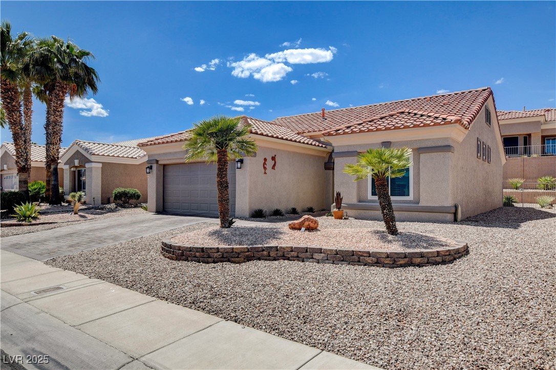 2305 Hot Oak Ridge Street, Las Vegas, Nevada image 3
