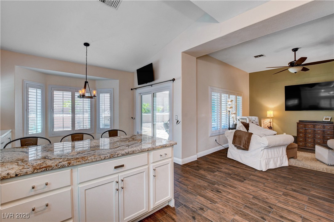 2305 Hot Oak Ridge Street, Las Vegas, Nevada image 17