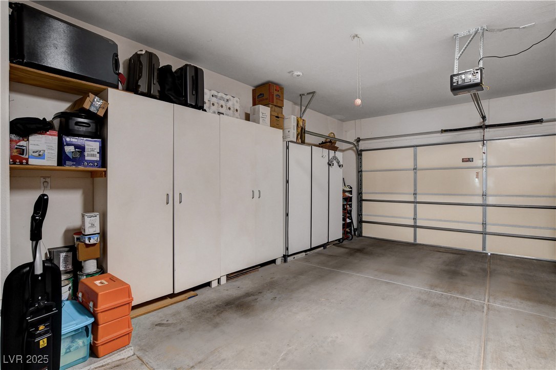 2305 Hot Oak Ridge Street, Las Vegas, Nevada image 47