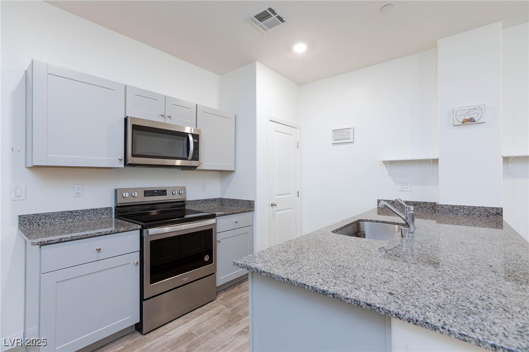 4145 Lunar Canyon Avenue, North Las Vegas, Nevada image 9