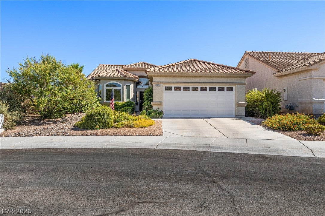 8901 Canyon Magic Avenue