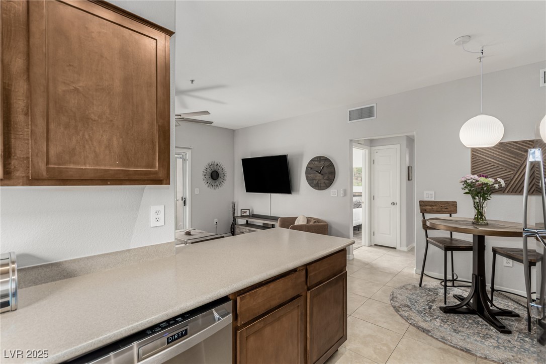 2291 W Horizon Ridge Parkway #6136, Henderson, Nevada image 14