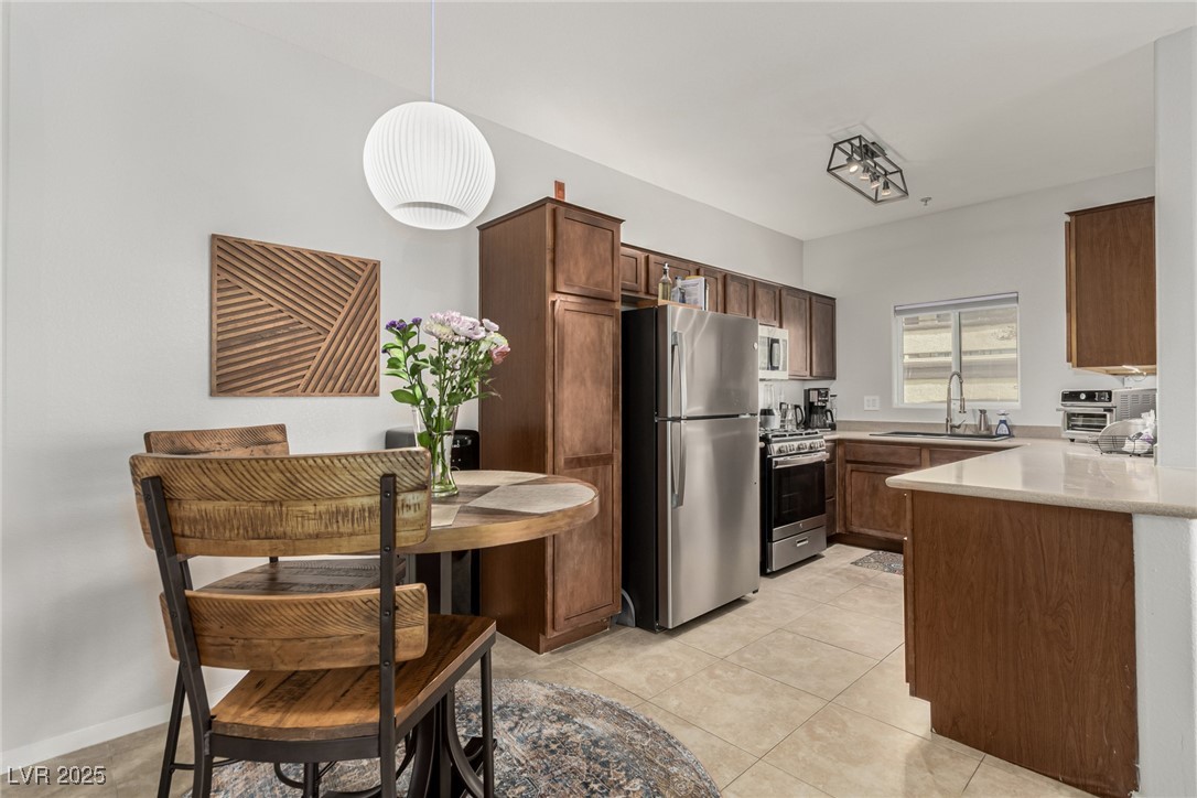2291 W Horizon Ridge Parkway #6136, Henderson, Nevada image 9