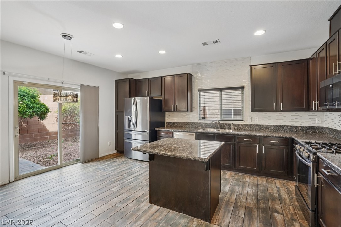 10612 Capitol Peak Avenue