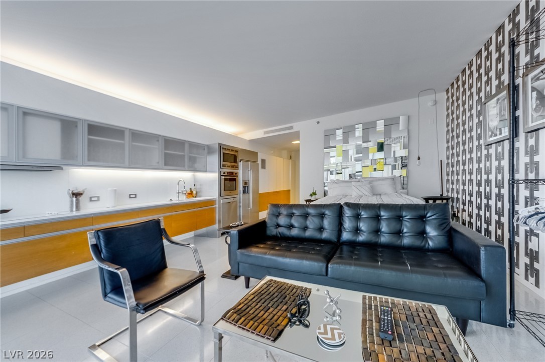3726 Las Vegas Boulevard 1010