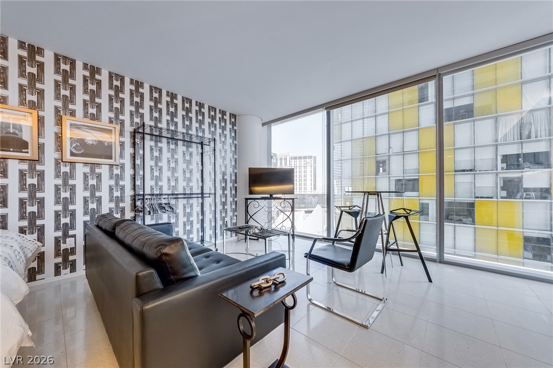 3726 Las Vegas Boulevard 1010