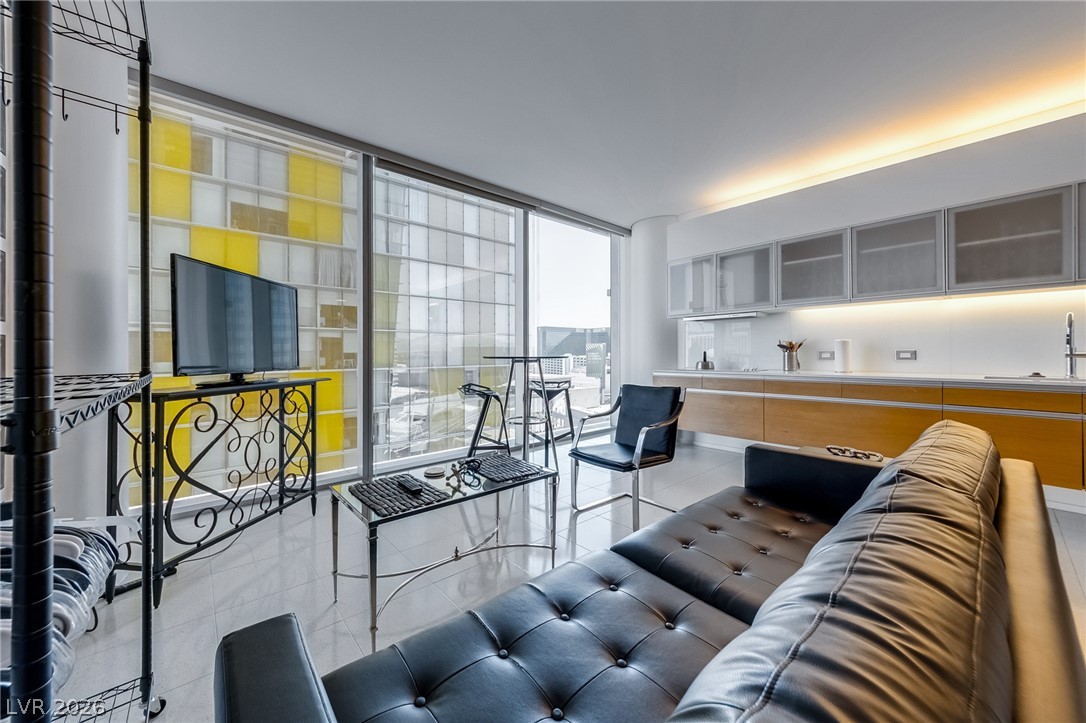 3726 Las Vegas Boulevard 1010