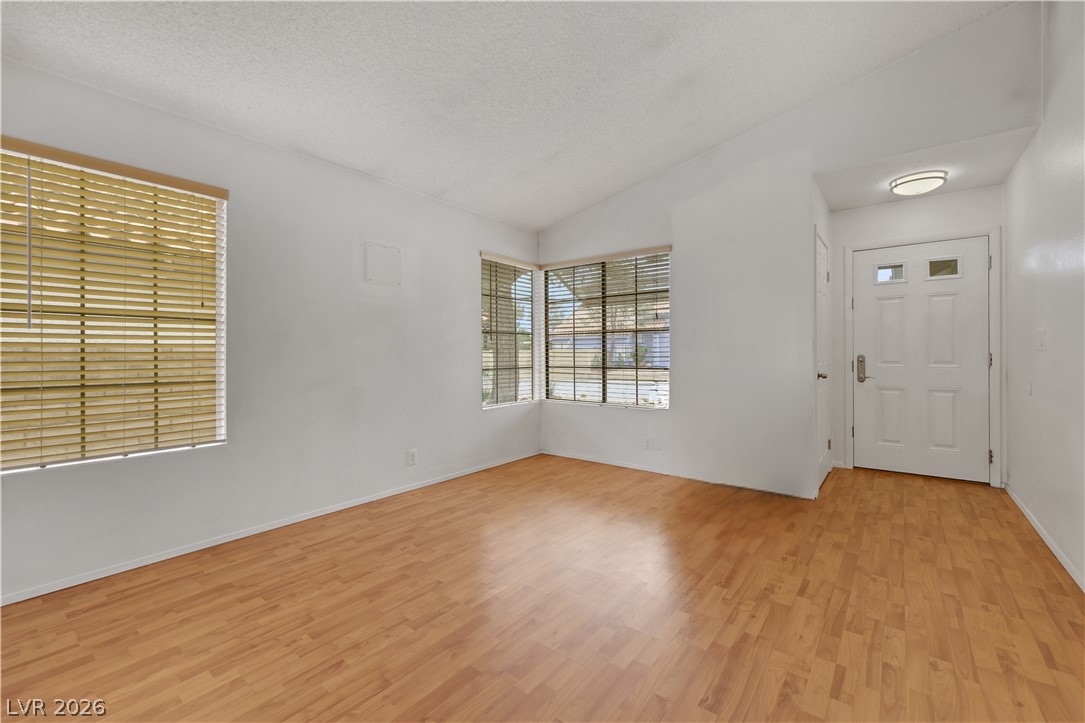 7286 Coffeyville Avenue