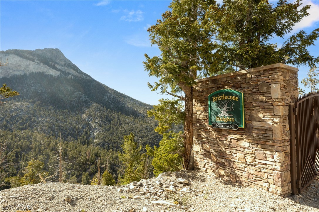 4910 Cougar Ridge Trail