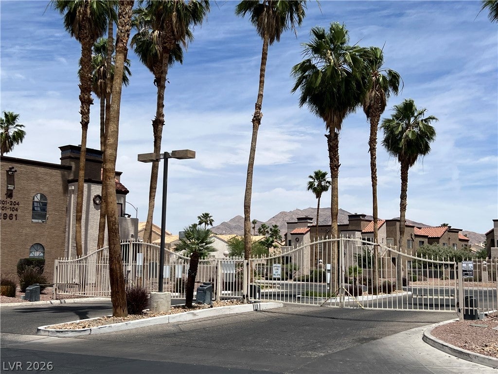 2989 Juniper Hills Boulevard 203