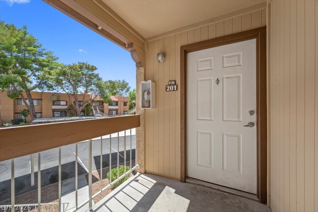 5158 S Jones Boulevard 201