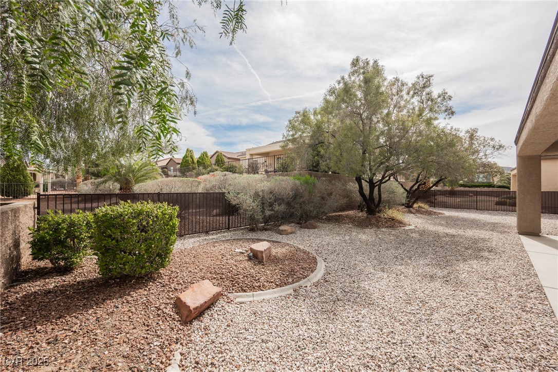 2388 Aztec Ruin Way, Henderson, Nevada image 30