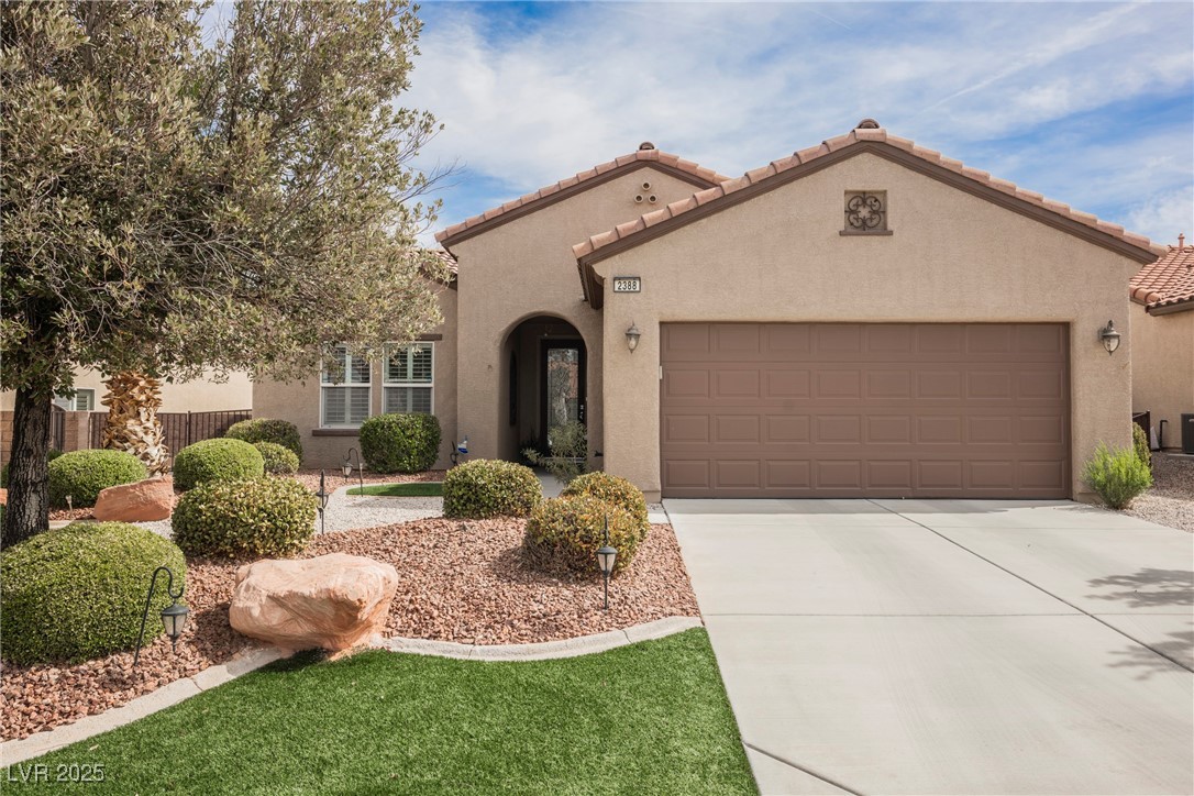 2388 Aztec Ruin Way, Henderson, Nevada image 1