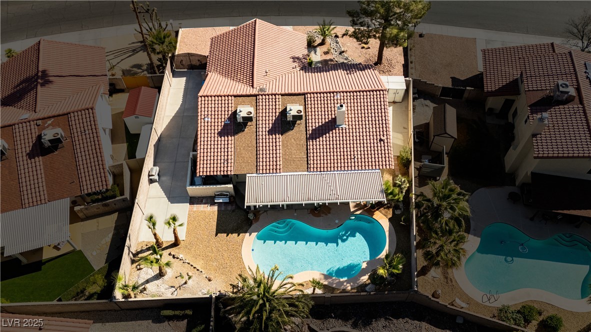 Las Vegas, Nevada 89117, United States, 3 Bedrooms Bedrooms, ,2 BathroomsBathrooms,Residential,Active,124324